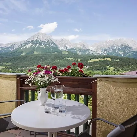 Tom Sojer Lejlighedshotel 4*