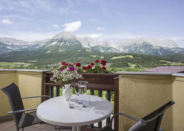 Tom Sojer Hotel apartamentowy 4*