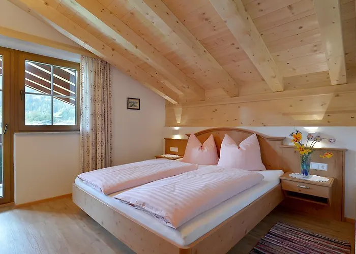 Tom Sojer Hotel apartamentowy 4*