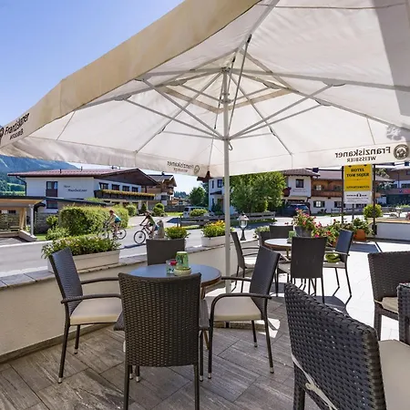 Tom Sojer Apartmanhotel Ellmau