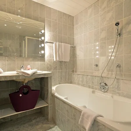 Apartmanhotel Tom Sojer 4*